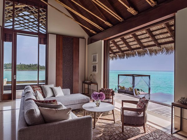 OneAndOnly_ReethiRah_Accommodation_GrandWaterVilla_LivingRoom-1