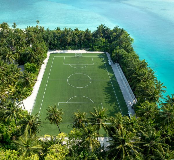 OneAndOnly_ReethiRah_ClubOne_FootballPitch_HR