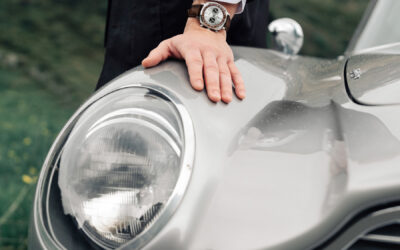 Breitling célèbre l&rsquo;Aston Martin DB5 avec une Top Time inspirée d&rsquo;une icône du design britannique